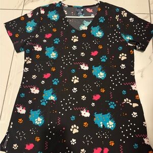 Zoe & Chloe Multicolor Paw Print Scrub Top